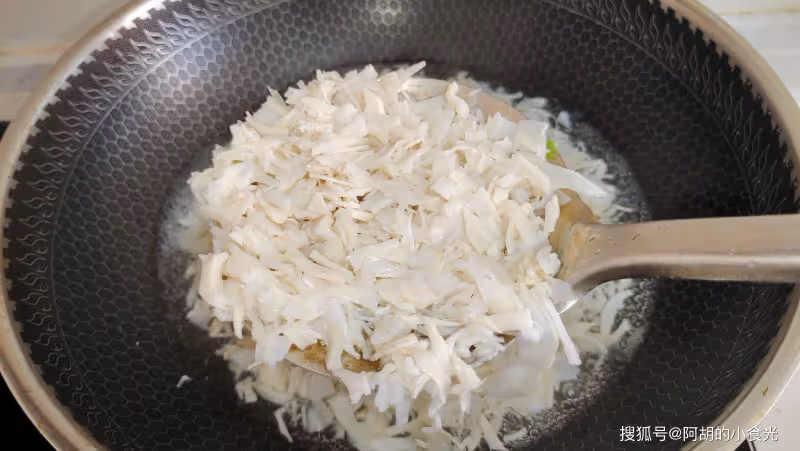 秋天包餃子,就選這個餡!不愧是「菜中珍品」,夠鮮嫩夠營養,一口一個就是香