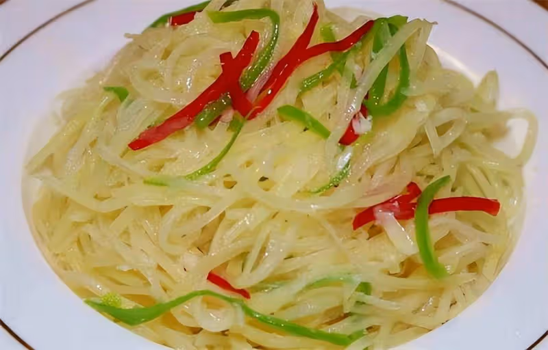 飯店的涼拌土豆絲為何那麼好吃?做法非常簡單,清脆爽口又開胃
