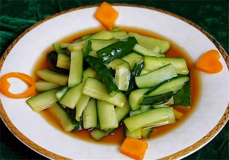 教你腌糖醋黃瓜，簡單易做，又脆又好吃，開胃酸甜爽口的小涼菜