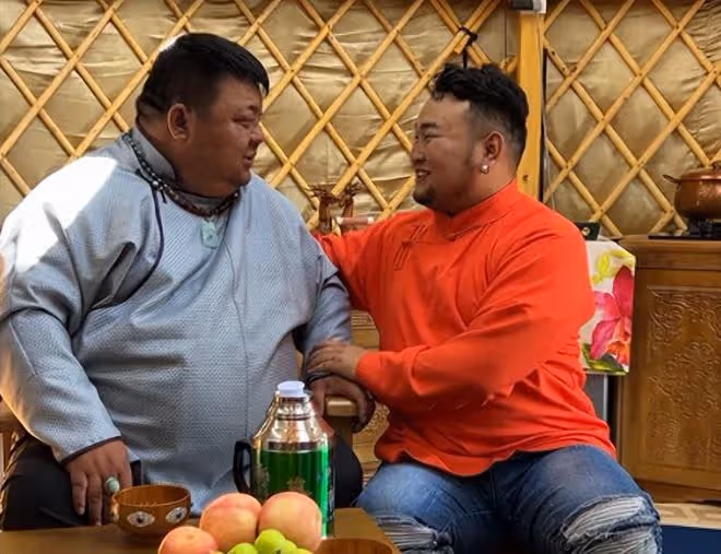 「吃播四巨頭」現狀:2年沒倆,恩克吐血、上呼吸機,吃肉拒減肥