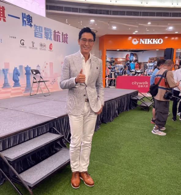 TVB視帝否認兒子好事近:年輕人有經濟能力再談婚論嫁