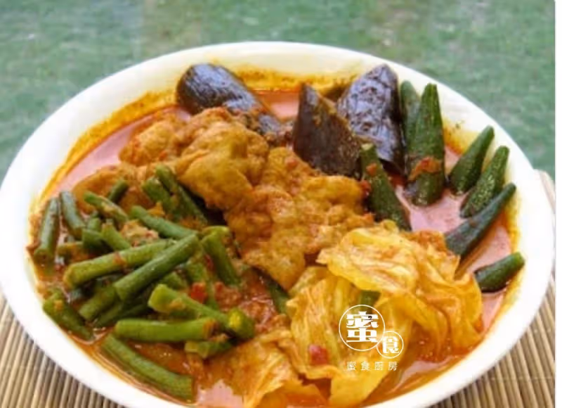 很多人都喜歡咖喱素菜‼️不知道要怎麼煮,現在教你2款超級簡單做法的咖喱素菜。