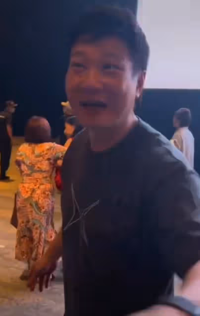 劉德華慶祝62歲生日,現場明星雲集,曬上百張妻女照片秀恩愛