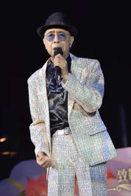 79歲葉振棠酒店開演唱會,一桌席3988元,邊吃邊聽歌生意很火爆
