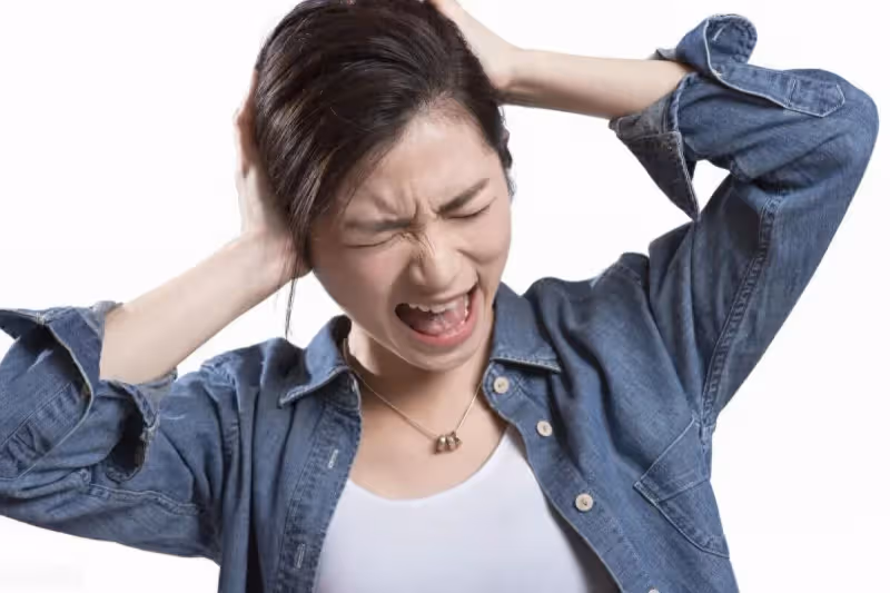 女兒婚前懷孕,婆婆要兩套房8萬陪嫁,我勉強答應女兒卻說我害了她