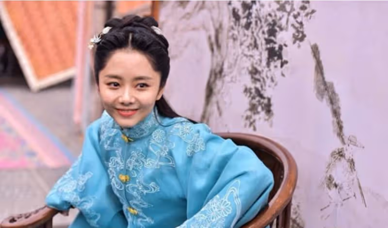 新作《蜀錦人家》即將來襲,譚松韻鄭業成絕美風華,顏值實力並存