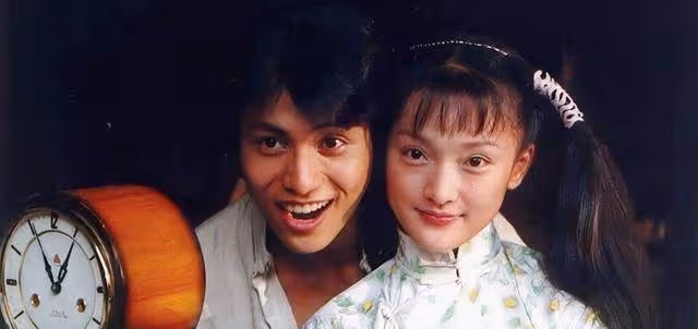 陳坤曬九宮格為周迅慶生，13年神仙友誼引網友羨慕