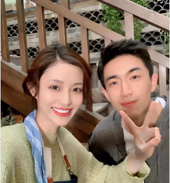 林更新深夜帶美女喝酒聚會!醉酒走路搖晃被攙扶和女方回家