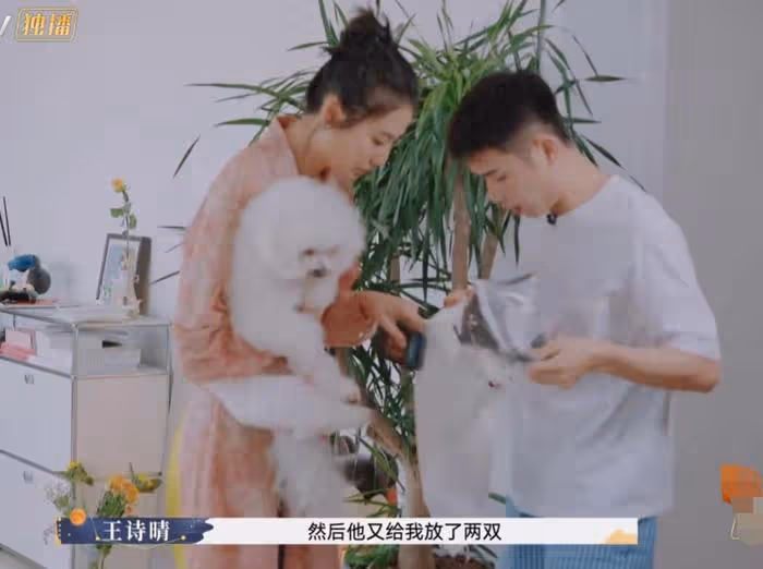 李佳琦小助理付鵬近況曝光,停更帳號回歸生活,懂了為何分道揚鑣