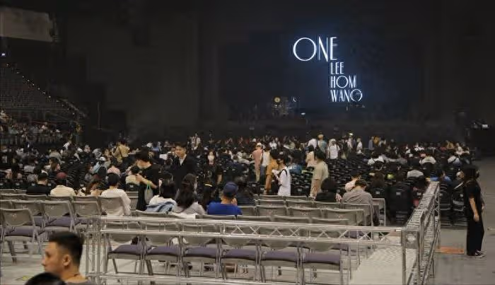陳建州夫婦風波後首次合體！現身王力宏演唱會，談笑風生未受影響
