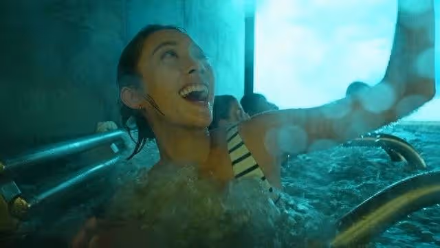 TVB知名女星旅遊節目負評不斷,主持風格太吵,曬豐滿身材引反感