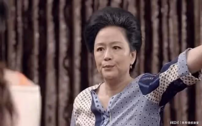 故事:老兩口對孫女混合雙打,15年後兒媳怒:帶你們兒子一起滾