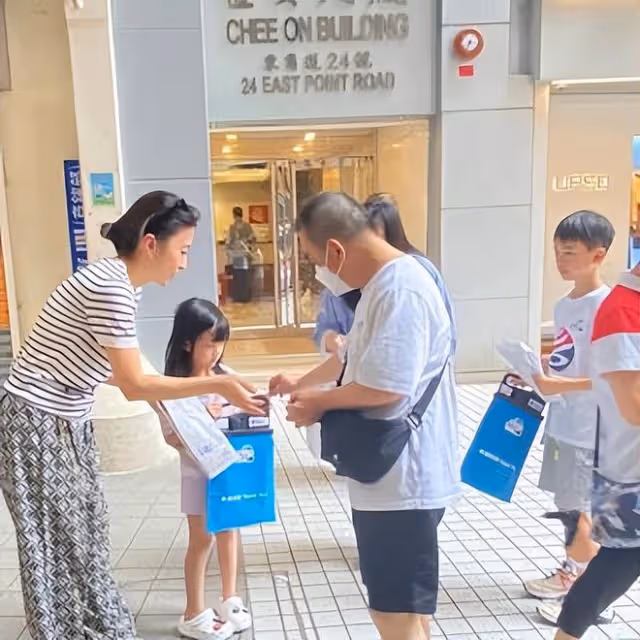 劉鑾雄小女兒正臉照曝光，5歲坐擁80億身價，大劉最寵愛的千金