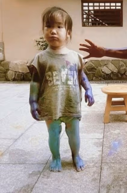 陳意涵曬二胎正面照，1歲女兒眼睛好大，完美避開爸爸缺點顏值高