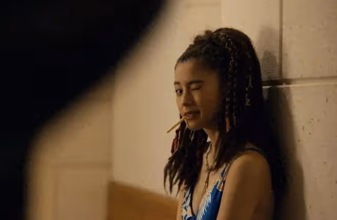 朝比奈彩:被稱為「日本張柏芝」,憑九頭身的身材紅遍日本!