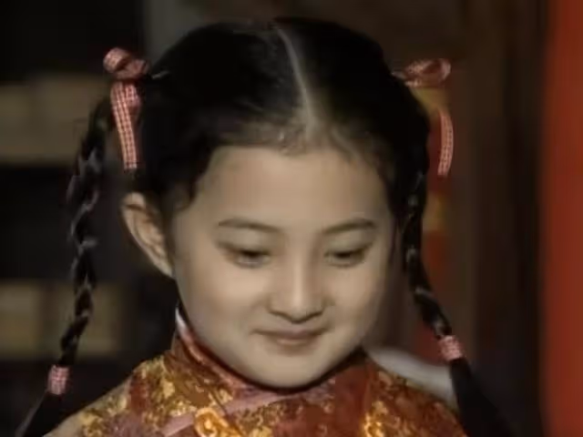 快被人遺忘的童星,37歲低調無緋聞,原來丈夫是大名鼎鼎的他