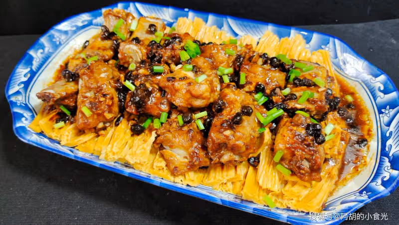 腐竹和它絕配,後悔沒早發現!隨手一蒸,滑嫩、鮮美、好營養,好吃到舔手指