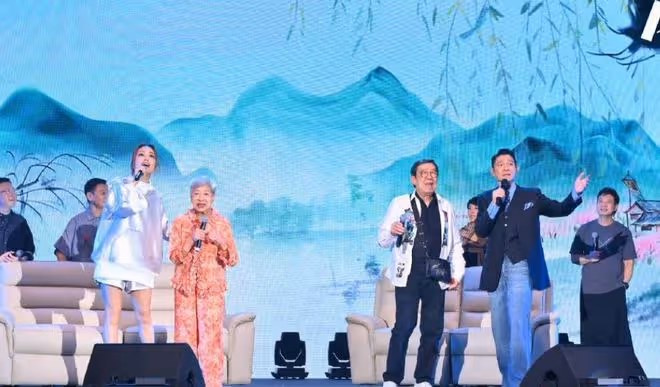 劉德華慶62歲生日,與容祖兒飆歌,現場群星雲集林子祥夫婦也在