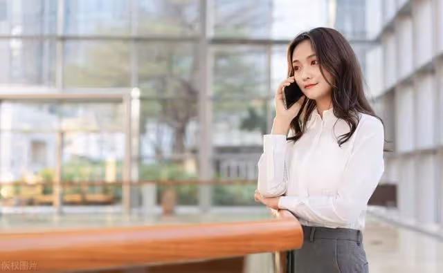 我月薪漲到兩萬,在娘家妻子還總罵我沒本事,小舅子生完娃我懂了