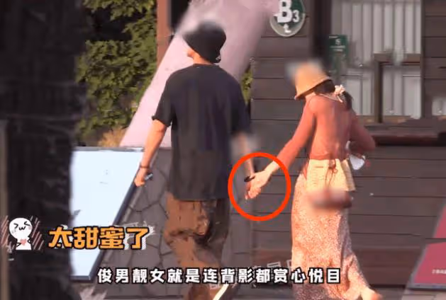 鍾楚曦新戀情曝光,與侯雯元牽手逛動物園,男方主動摟腰好甜蜜