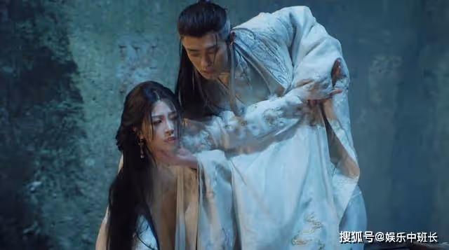 《雲之羽》月公子也是無鋒的人嗎?月公子到底是好還是壞?
