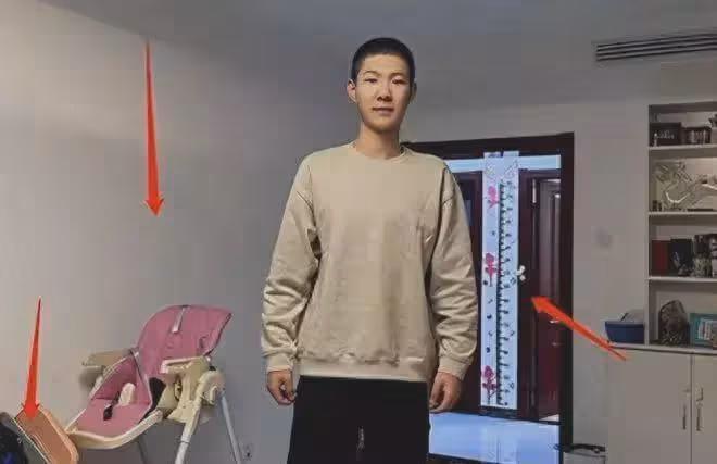 李天一變成了李冠豐,出獄就被世界名校錄取,還升級當爸爸了?