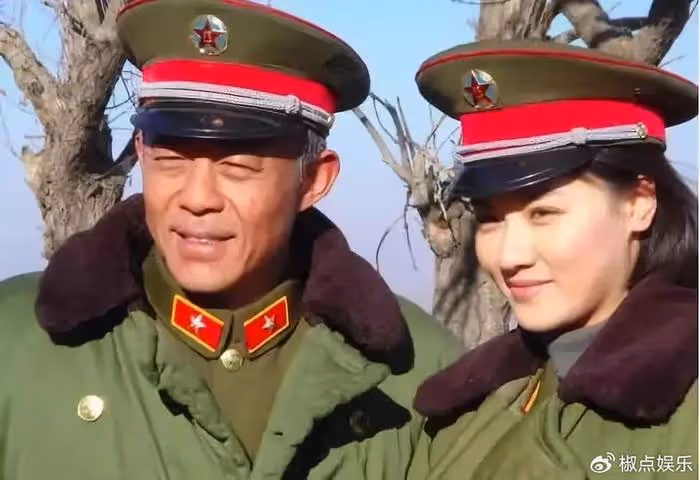 離婚後,隻字不提前夫侯勇,和女兒相依為命,如今狀態似少女