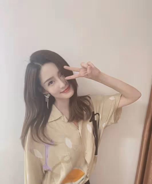 李沁獲第六屆虎撲女神,被質疑是注水內定,其實去年就是亞軍了