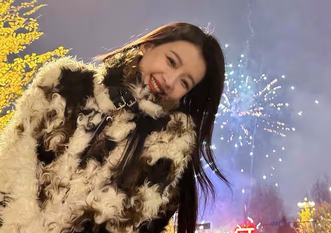孫怡曬與女兒合照,6歲大福長成俏蘿莉,母女騎單車玩耍超有愛