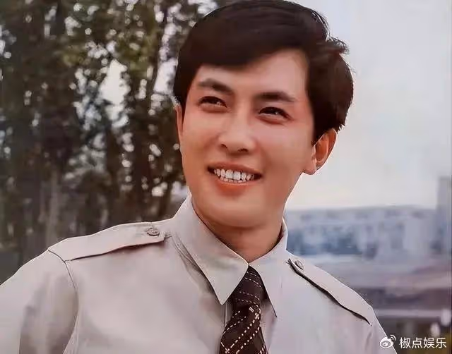 逼死前妻,國內淘金,妻兒在國外花,唐國強為殘疾兒子的婚姻苦惱
