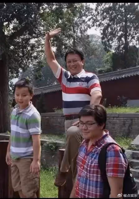 逼死前妻，國內淘金，妻兒在國外花，唐國強為殘疾兒子的婚姻苦惱