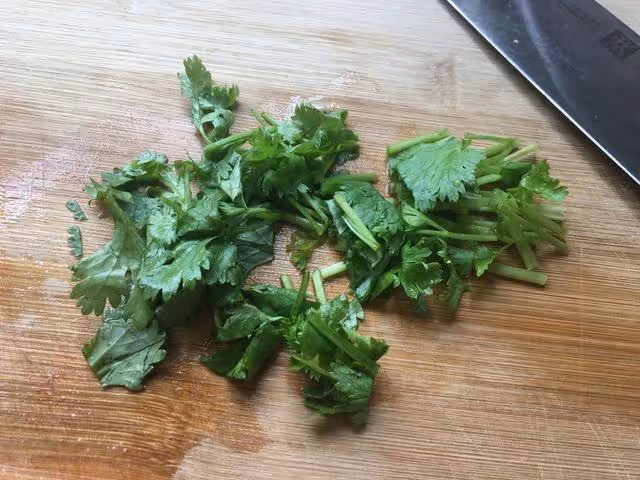 這魚最適合老人和孩子吃,鮮嫩無刺,老媽都吃上癮了,咋吃都不夠!