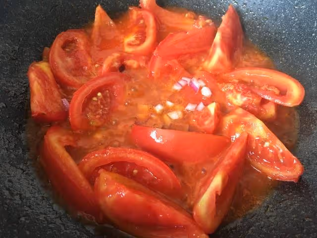 這魚最適合老人和孩子吃,鮮嫩無刺,老媽都吃上癮了,咋吃都不夠!