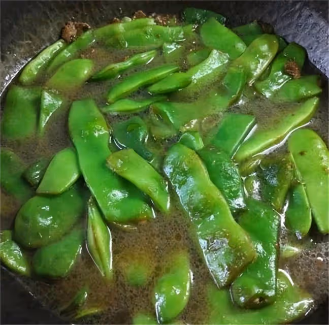 東北油豆角的美味做法，營養好吃又下飯，掌握好方法全家都喜歡