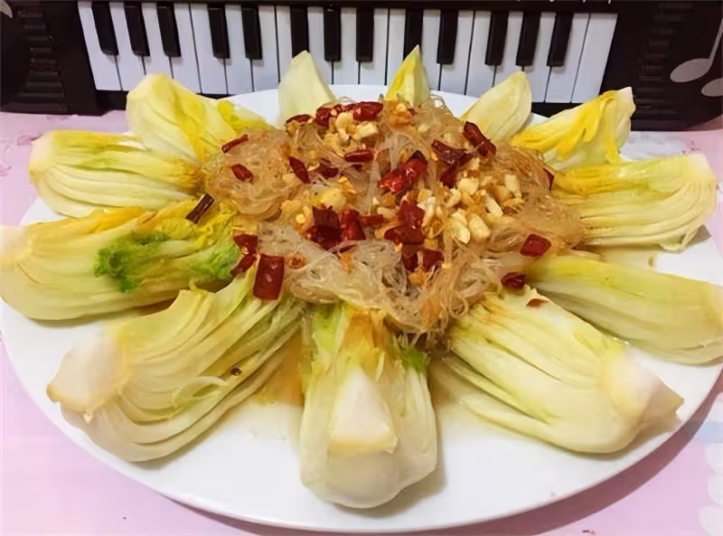 蒜蓉粉絲娃娃菜怎麼做?大廚教你方法,蒜香濃郁,可口美味
