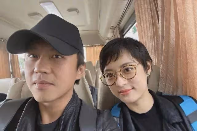 鄧超孫儷夫婦捐款20萬惹爭議!遭網友吐槽太摳門