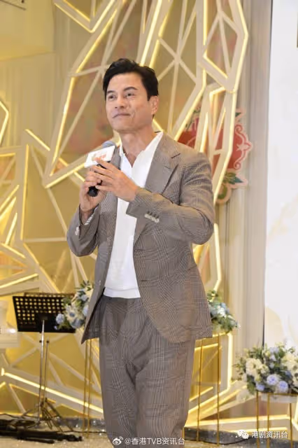 呂良偉囝囝大學畢業返港做IT !大讚有表演欲想父子檔拍戲