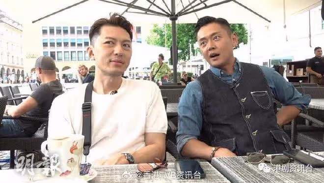 歐洲鐵騎游|袁偉豪張振朗參觀千年古堡 遲到激嬲堡主