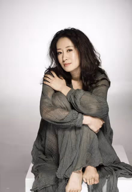 從紅得發紫,到千夫所指,又一位國產女演員跌落神壇,經歷了什麼