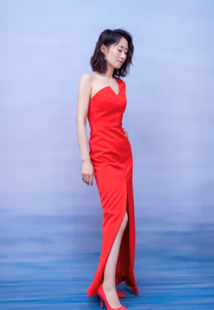 從紅得發紫,到千夫所指,又一位國產女演員跌落神壇,經歷了什麼