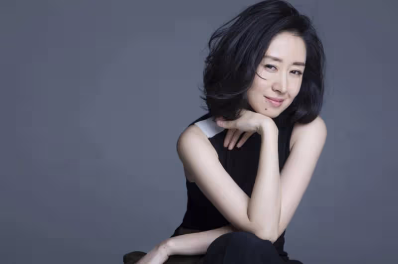 從紅得發紫,到千夫所指,又一位國產女演員跌落神壇,經歷了什麼