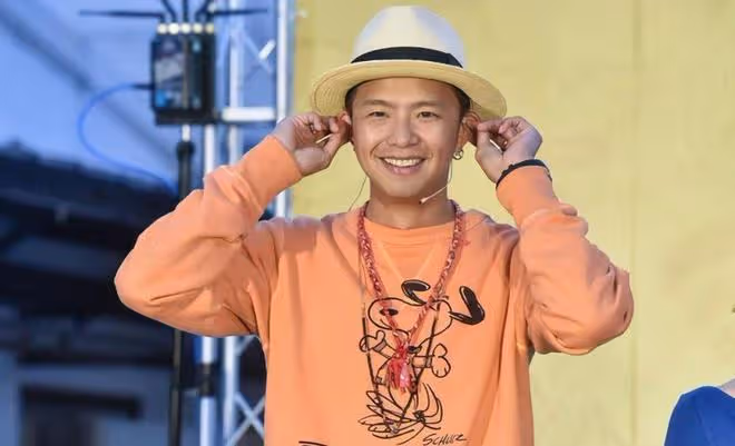 小鬼黃鴻升離世3年,妹妹曬黃鴻升生前照片,喊話3年沒有再夢到你