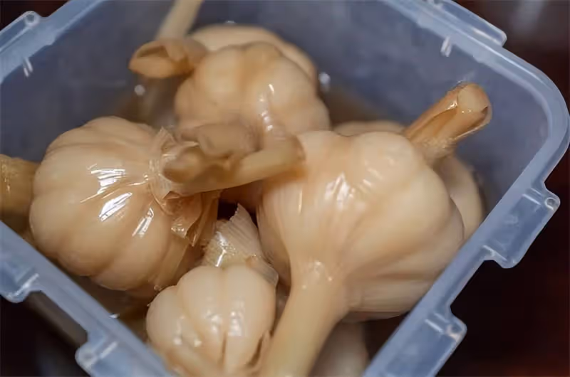 五斤大蒜腌糖蒜的比例是多少？五斤蒜放多少糖和醋？