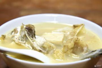 隨意魚頭湯的做法