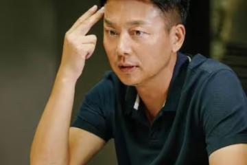 劉奕君兒女合影曝光,相差14歲,兄妹感情真好!