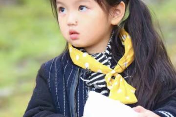 《爸爸去哪兒》阿拉蕾曬寫真，穿漢服喜迎春節，妹妹顏值不輸姐姐