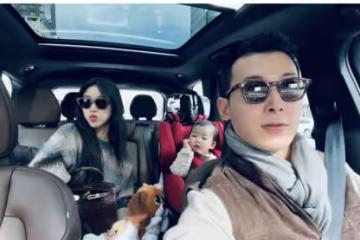 朱珠曬全家福，春節給阿姨放假親自帶娃，丈夫背媽媽包很接地氣