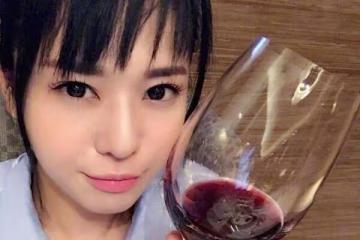 蒼井空好母親形象崩塌,發布動態內涵文,網友:不忍直視