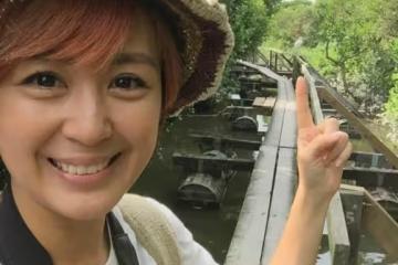 厲害！40歲「師妃暄」業餘時間學翻新工程，改裝家中木門有板有眼