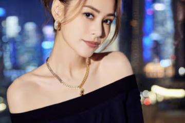 阿嬌前夫賴弘國為妻子慶生，親吻Alice臉頰，兩人穿背心好接地氣
